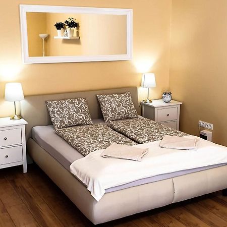 Corvin City Center Kisfaludy Apartman Apartment Budapest Bagian luar foto